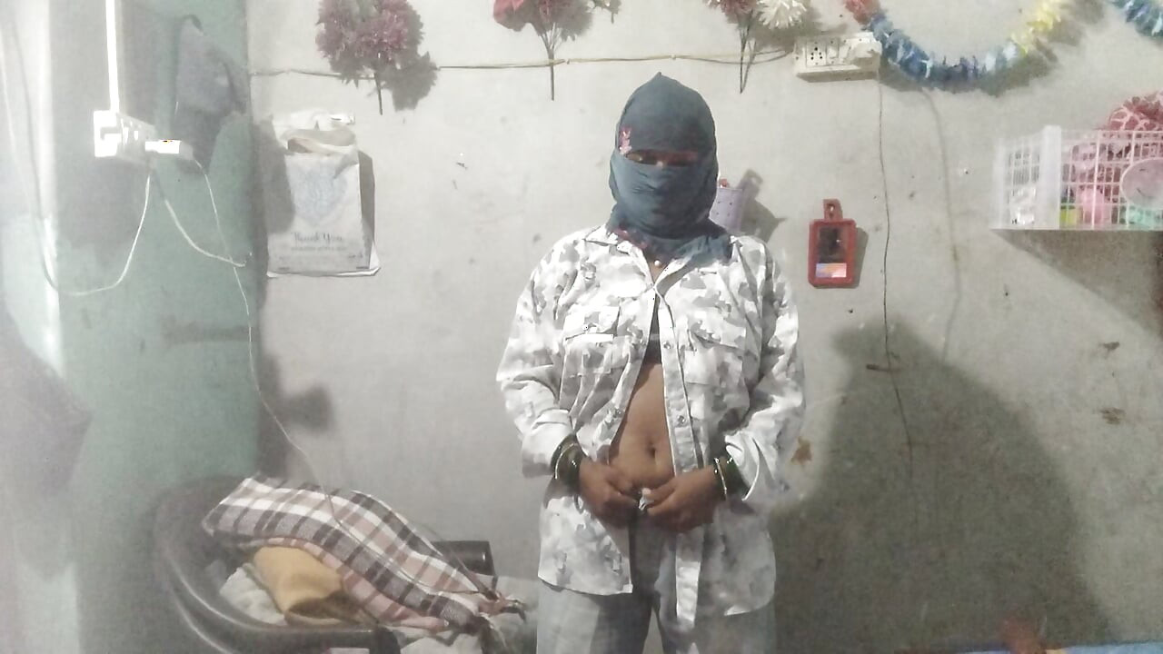 Futai în soția mea soția meri ne mujhe se dildo se chudwaya