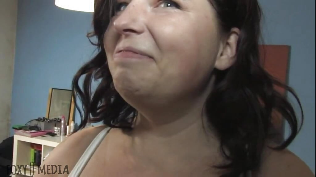 Novopečena, sveža iz diskoteke i sada dolazi seksi deo