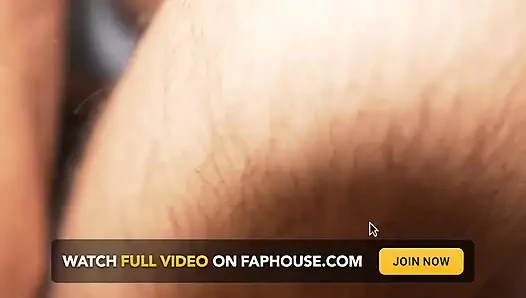 Pov pantat montok gotik ini menggodaku