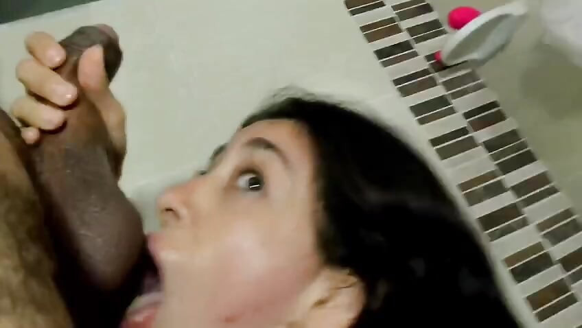 Great time in the shower with the cum eater of rosse