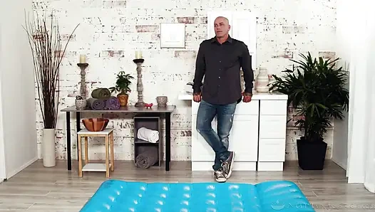 Nuru massage - saudara tiriku yang masih remaja mana yang memberikan pijatan terbaik untuk ayah tirinya?