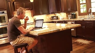 Milf in Love