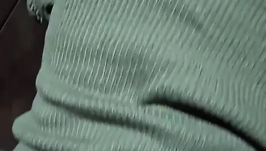 Amatör orta yaşlı seksi kadının amına büyük ve dağınık dölleme
