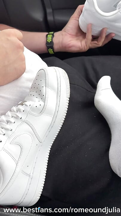 Dominação feminina, dominação de sapatos