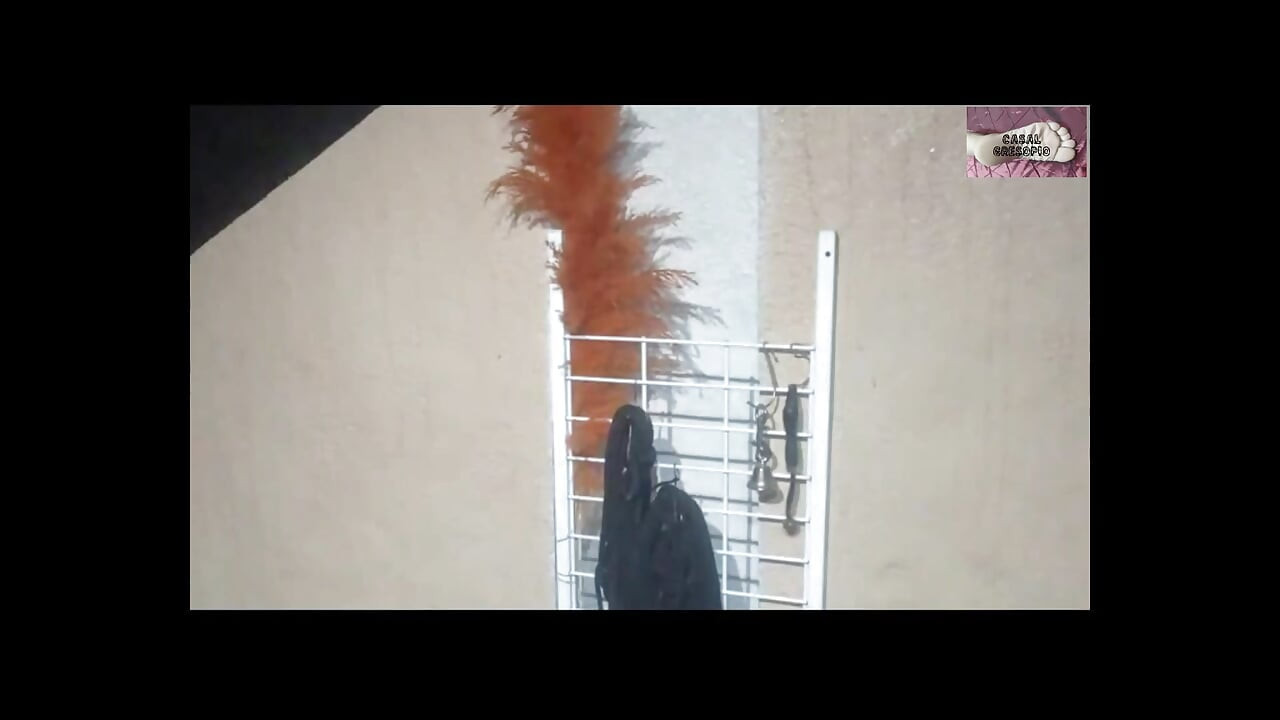 Du dominiert die achselhöhlen deines sklaven