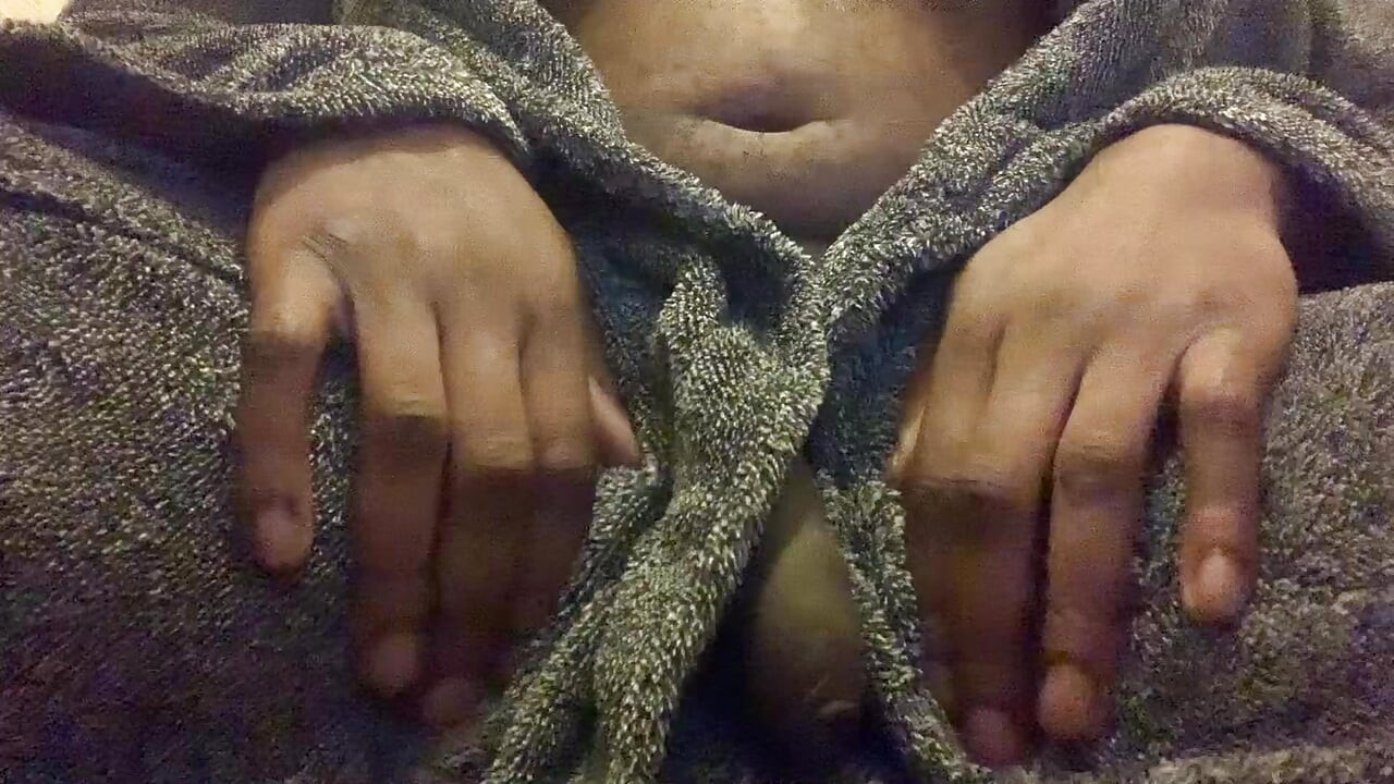 watch me swing and play with my soft cock (part. 2)
