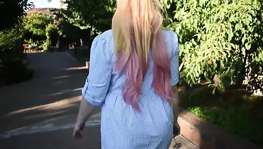 Kira in Wonderland dientot sama dildo