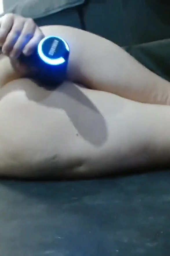 Using Massage Gun to Spread My Tight Asshole