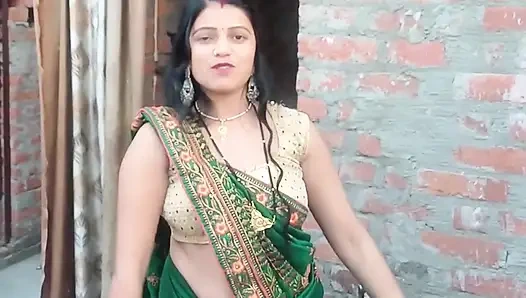 Моя большая сводная сестра была сердита, нас поделили одну кровать, полный хинди аудио