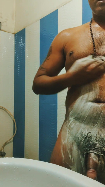Must-share moment from "A Kolkata boyfriend making nude video at bathroom for his girlfriend"