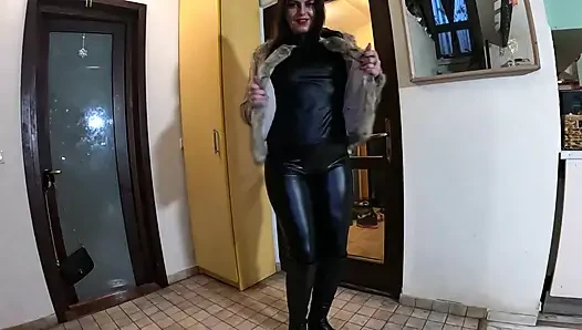 Luxury Fur & Leather Fetish - Deepthroat, Double Cum & Passionate Blowjob Ep. 326