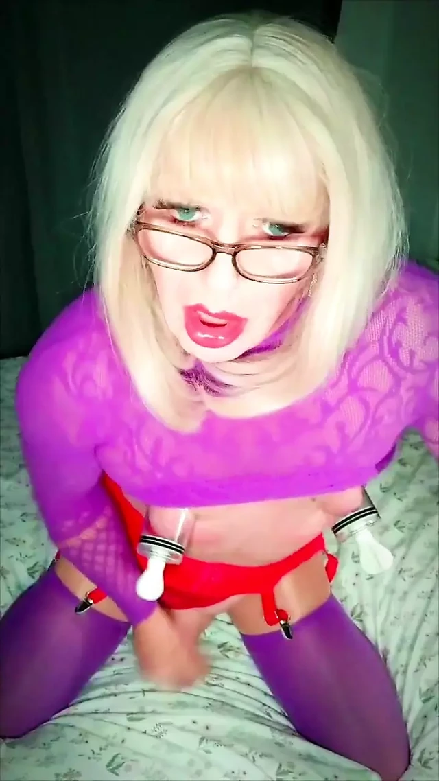 Crossdresser Solo Big Cum