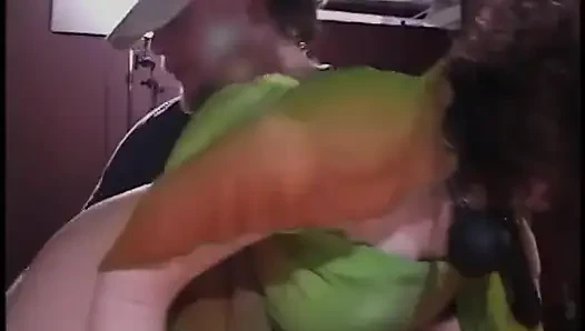 Rekaman di balik layar bintang porno seksi bersenang-senang sebelum dan sesudah skam