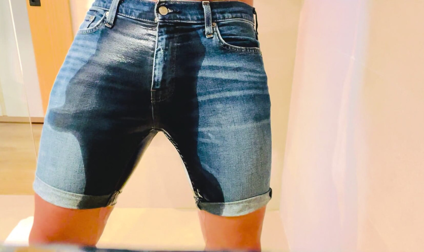 Hollister shorts pissed off