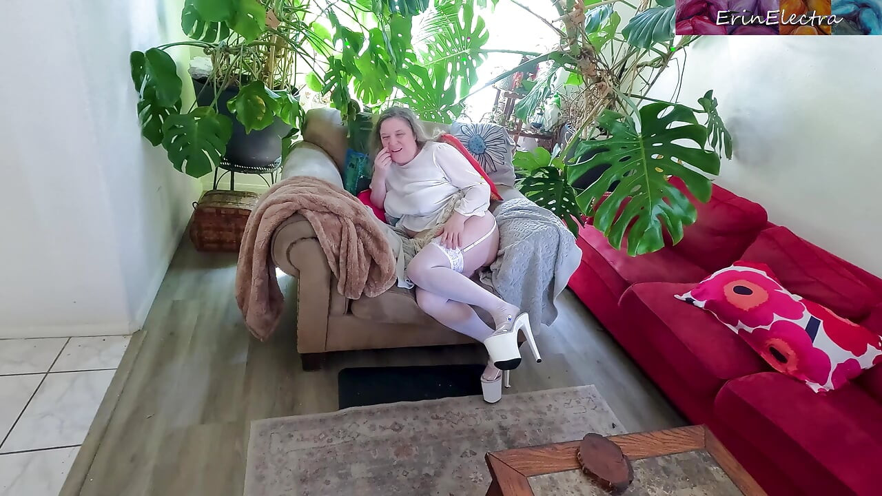 Stepmom wants to feel sexy again with her stepson