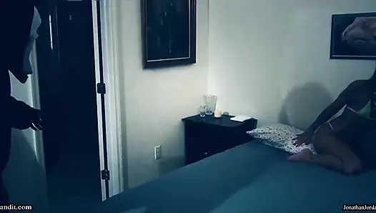 Крик для Dick Leilani Lei