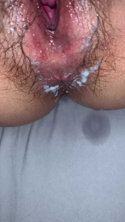 Juicy wife's pussy with cumshot