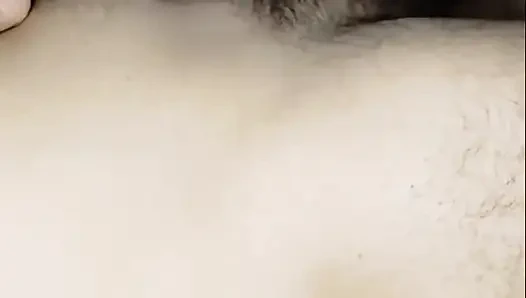 Külotunu çıkarmasını beklemedi; Yaşlı erkekler tarafından sikilmeyi hayal etti.