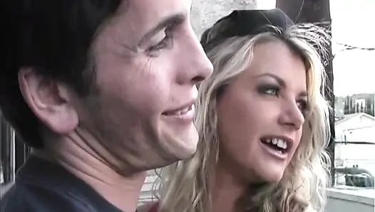 Твердые и Огненные Петухи Для Американских Нимфоманок - (Глава #05)