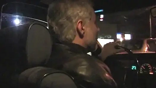 Wilde Taxifahrt mit heißen Überraschungen