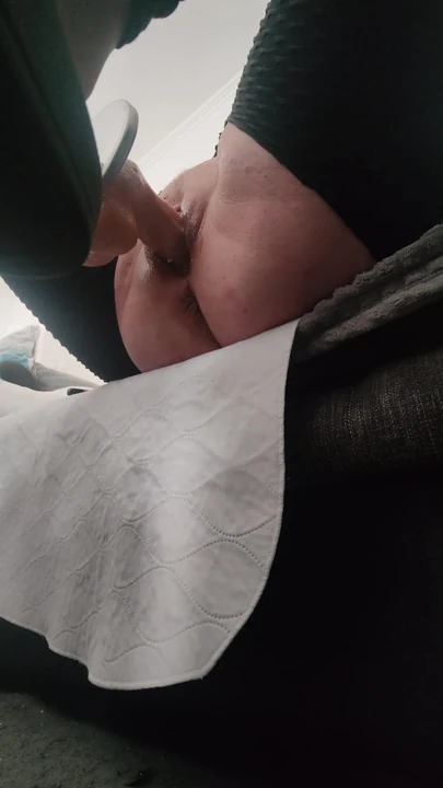 Momen penting dari "Aku sange dan sangat basah"
