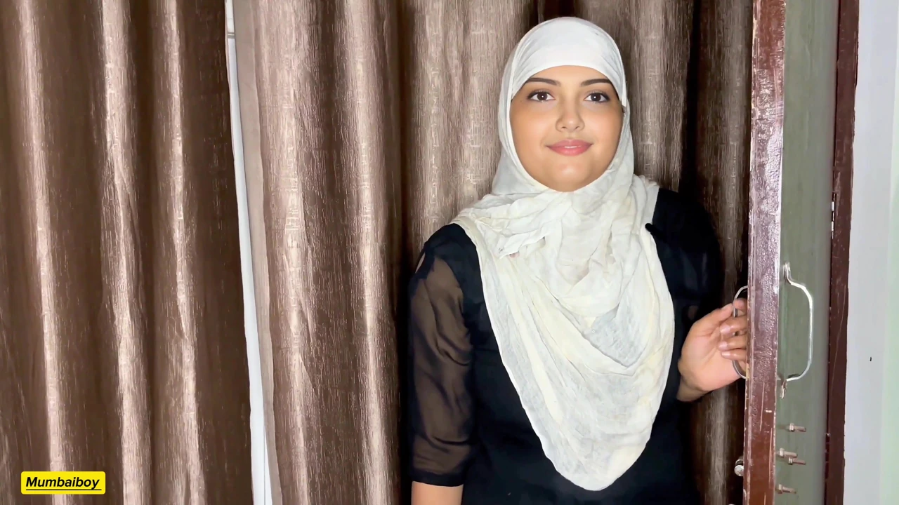 Desi Muslim Hijab Neighbor Aunty Sex Video! Hijab Muslim Aunty Sex Video