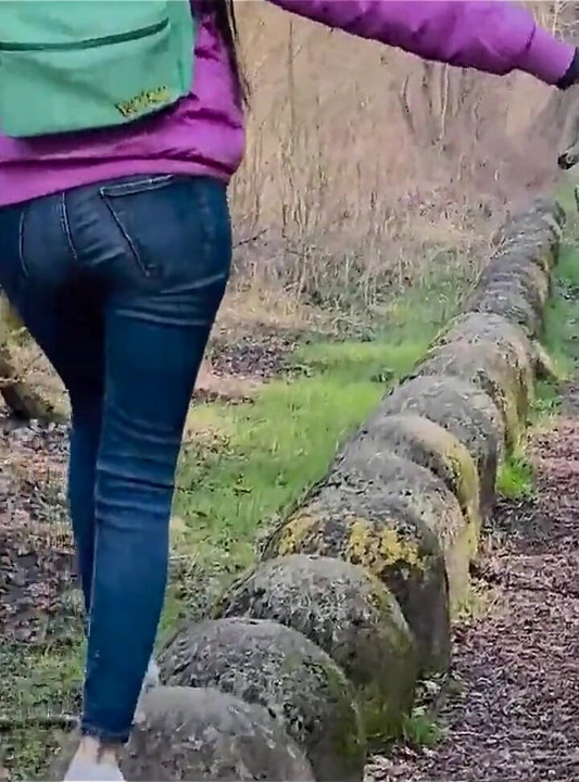 Fanteziile Larei Ep.2 - în pădure în căutarea pulelor care să sugă