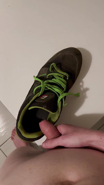 My best friend accidentally left his work boots with me (I then poured everything on myself)