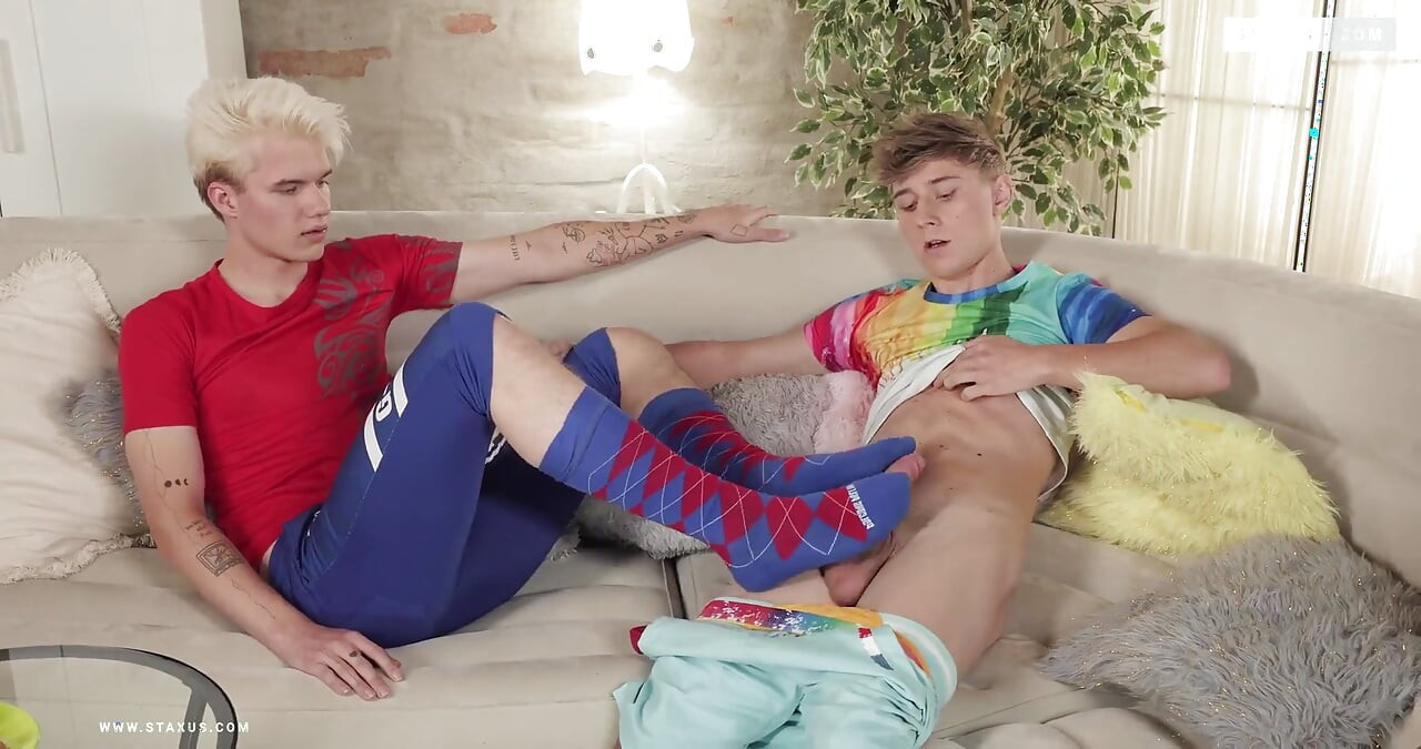 Taksus:: Twink Pounding