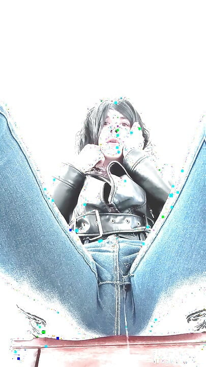 Crossdresser pees into his crazy age Jeans