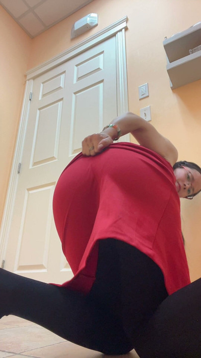 sexy tit petite hana