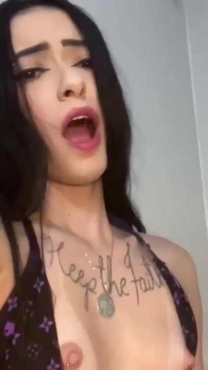 Quería una polla de este tamaño de verdad para follarme | Clip 2