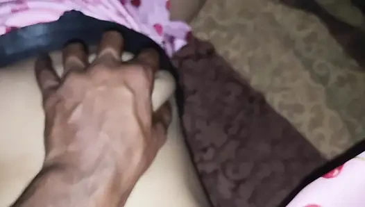 Hintli ateşli yenge dever ve dever güzelce sikişiyor bölüm 3