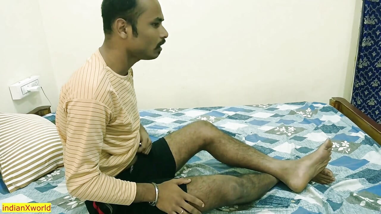 Indianca Bhabhi vine în vis, dar o fute în sex real cu indiancă bhabhi