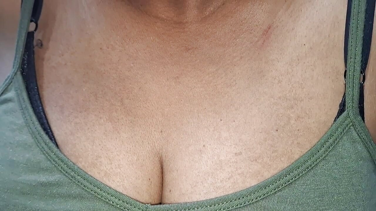 Mujer madura asiática super caliente en video