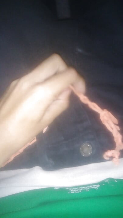 Pamerin petinjuku sambil pamer kontolku