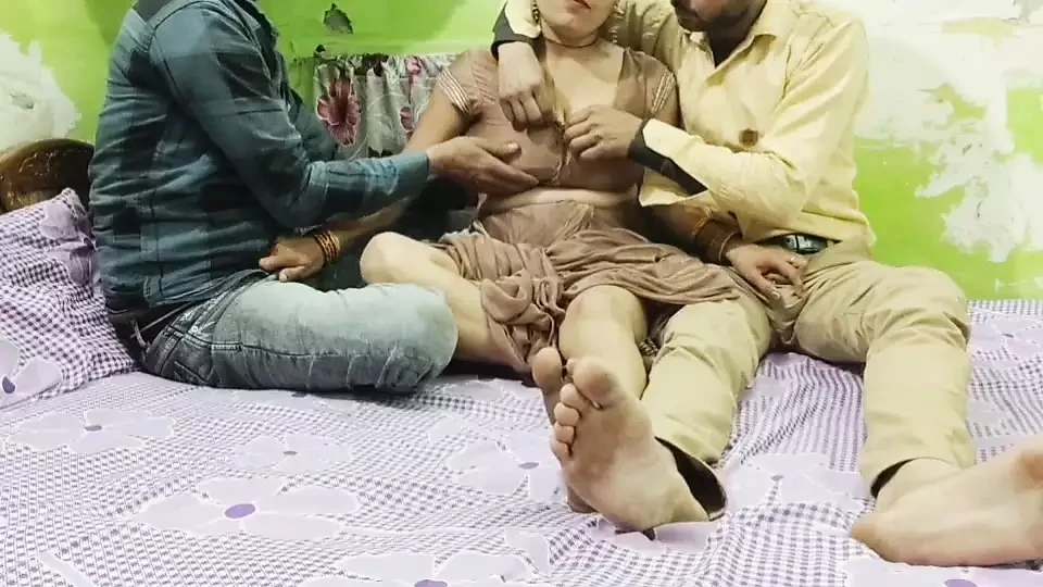 Very cute sexy Indian housewife women one very sexy wife