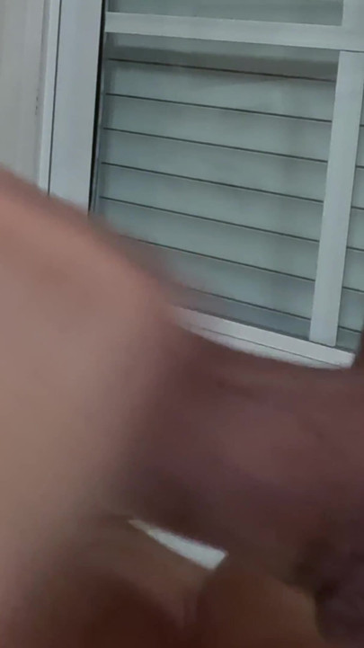 I give my husband an amazing blowjob and swallow all his milk in my mouth - Venylameme | Clip 2