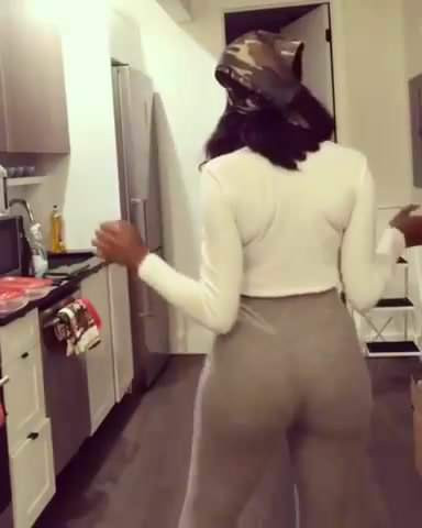 Mein Ex-twerking in Leggings