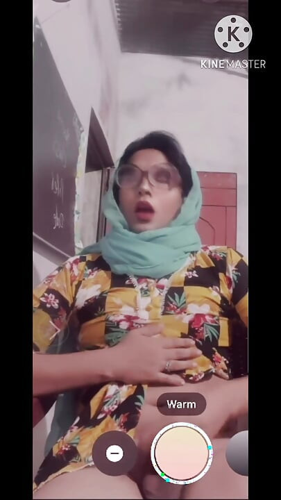 Kurang lurus bicara, lebih banyak ngentot trans