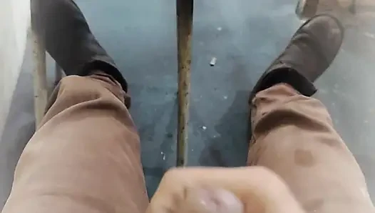 Mağazada yine yarak sızdırılıyor