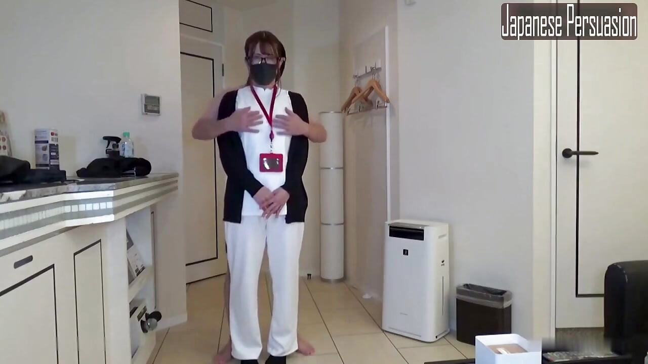 Famous Gyaru Nurse in Hospital, Deep Throat Pleasure Leads to Repeated Climax and Creampie Finish