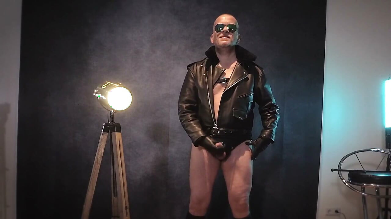 Berlin Leather 12