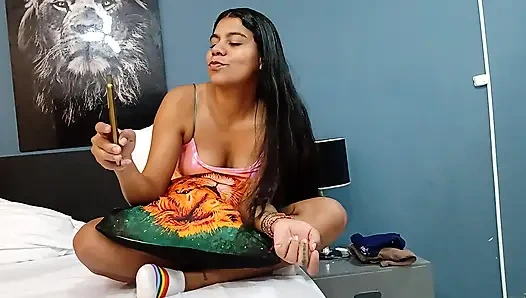 Saya gunting dengan pacar saya sampai saya orgasme