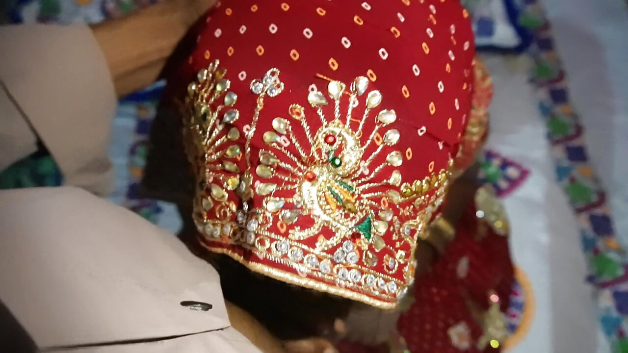 Meri dulhaniya aaj mera land chusne ki majha liye