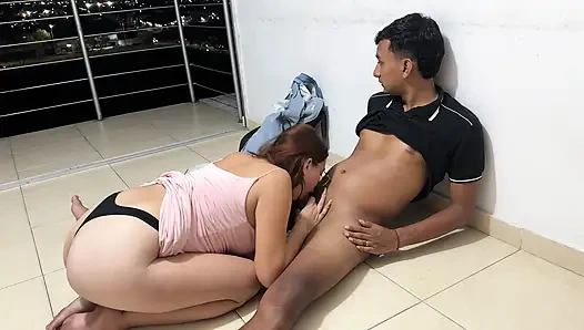 Moreno riding hard to the white girl with green eyes who moans uncontrollably.