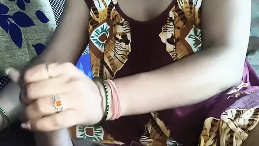 Water came out of the hand of brother-in-law's penis, desi sexy video, sexy video, sex video.