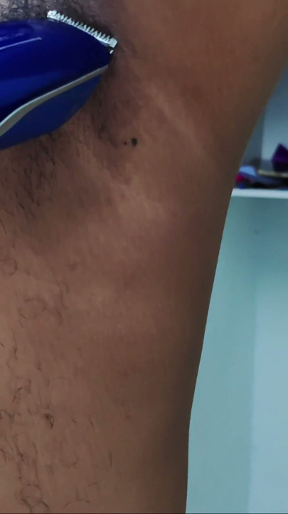 Hot Cutting My Pussy Hairy And Armpit Hair | Clip 1