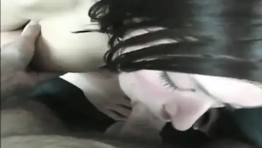 Порно ботан: Dillan делает минет