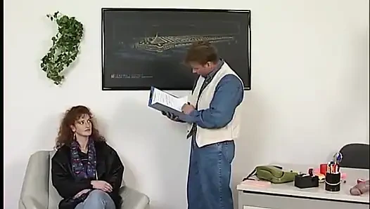 Рыжая мастурбирует всеми видами дилдо